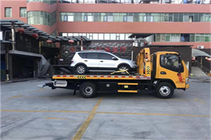 二连浩特汽车紧急补胎换胎救援