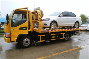 二连浩特附近拖车救援24小时服务热线